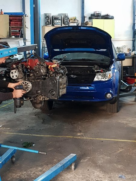 Robot Auto Service - Service auto